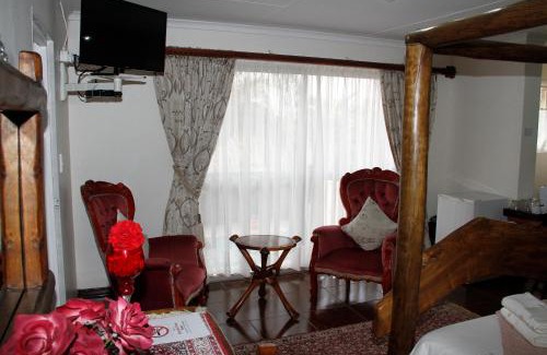 Emalahleni Maison | Kalahari Guest House