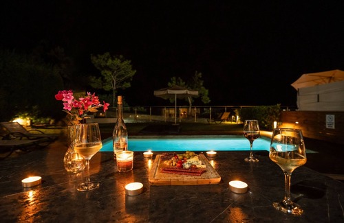 Nea Moudania Villa | Kalma Villa Pente in Moudania