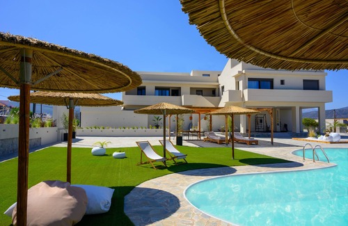 Istron Maison | Kalos Luxury Homes, Istron Loft I with Private Jacuzzi, The Beachside Experience