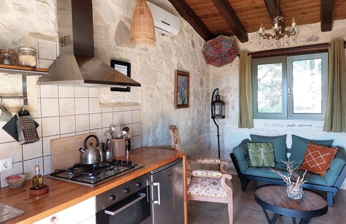 Kalivitis Cottage | Kalyvitis, Cottage dans l'oliveraie, seulement à 5 min. de la mer