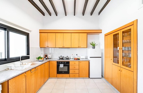 Peyia Town Maison | Kamara Boutique Guest Houses by Ezoria - Katoi