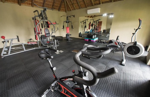 Thorny Bush Game Reserve Cabine | Kambaku River Sands
