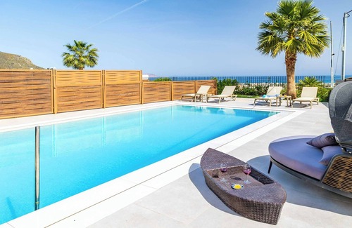 Gouves Villa | Kamelia Villa 1 - Quatre Chambres Villa, Couchages 7