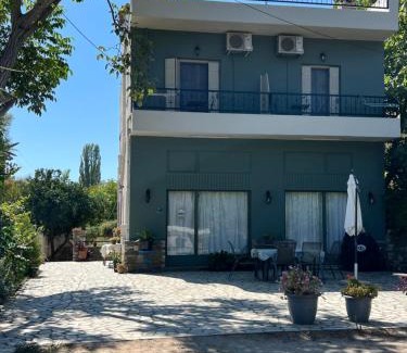 Kala Nera Maison | Kanarinia Guesthouse