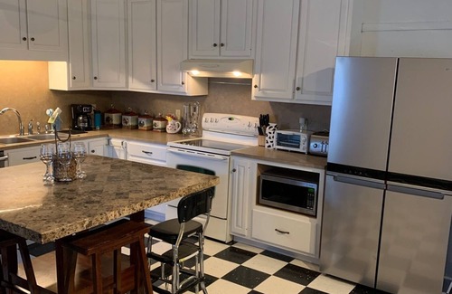 Stony Run Autre | Kane Farm minutes from Hawk Mountain, Leaser Lake, Kutztown University, and I-78