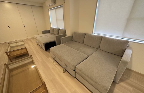 Hatsukaichi Appartement | KANIWASOU 2 BR Apt Near Itsukushima Shrine for 12 Ppl