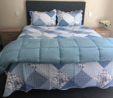 Akaroa Maison | Kānuka Cottage - Tranquil and relaxing