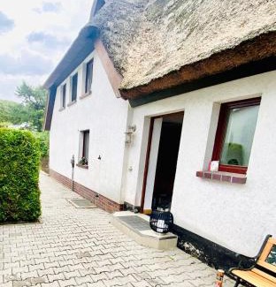 Graal Mueritz Maison | KAPITÄNS HUS 1 - Sauna, großer Garten, 400m zum Strand