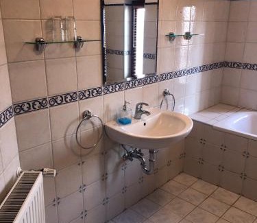 Nagybajcs Maison | KARÁM Vendégház és Lakásétterem