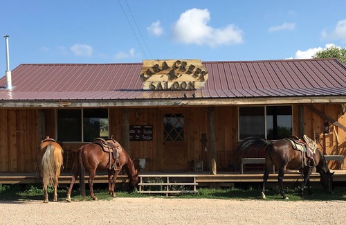 Moorcroft Cabine | Kara Creek Ranch - Double Bed Cabin with Kitchen #7