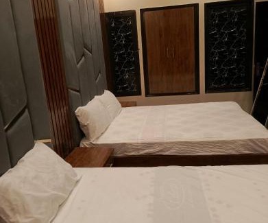 Gulshan-e-Iqbal Maison | Karachi Family Guest House