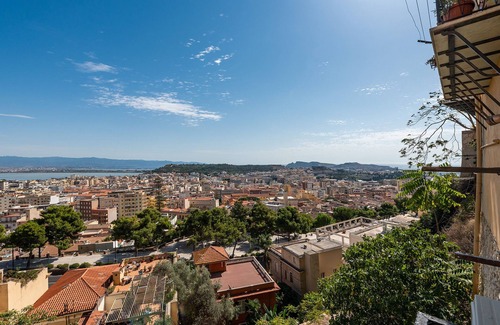 Historic Castle District Maison | Karalis Relais: Appartement privé avec jacuzzi