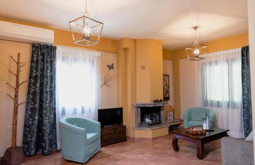 Artemida Maison | Karavos Grove