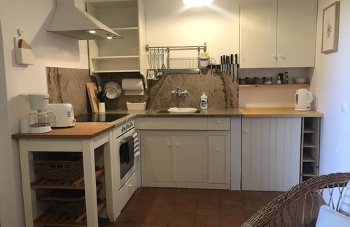 Koukounaries Appartement | Karavotsakisma Studio & Villa accommodation with Pool