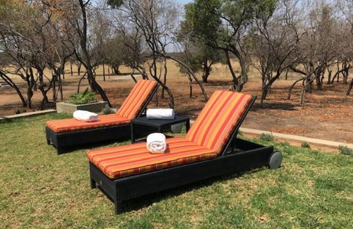 Leeupoort Maison | Kareefontein 8 Bedroom Lodge IKH1