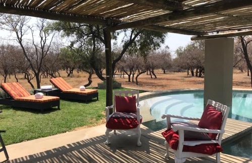 Leeupoort Maison | Kareefontein 8 Bedroom Lodge IKH1