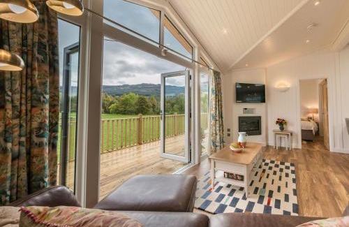 Aberfeldy Maison | Karelia Lodge