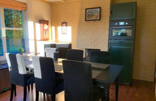 Daarle Appartement | Karibu Het Voorhuis 2 tot 6 persoons luxe slaapkamers met een mooie woonkeuken