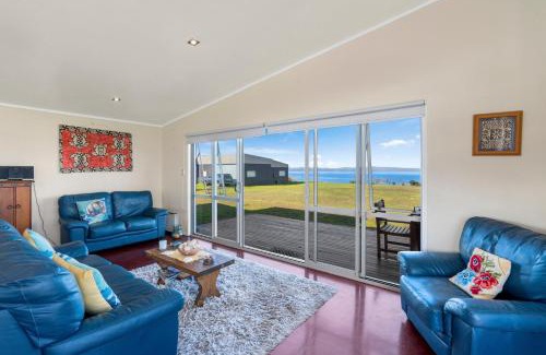 Rangiputa Maison | Karikari Beach House - Rangiputa Holiday Home
