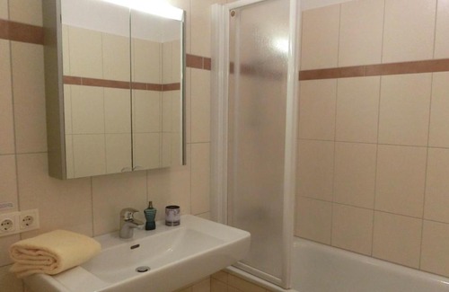 Bodensdorf Appartement | KARL Haus KMB Seeappartement am Ossiacher See mit direktem Seezugang, Hallenbad, Skizentrum Gerlitzen