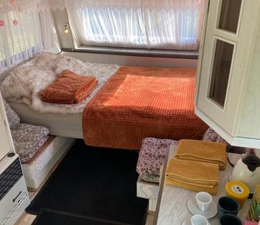 Ahijarve Autre | Karula Stay Camper by lake Ähijärv - SUPs included