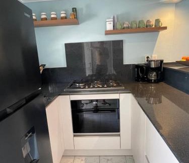 Willemstad Appartement | Kas di BaMi A-194 op Seru Coral Resort - Ruim appartement met groot zwembad en tropische tuin