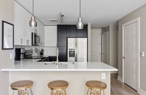 LoDo Appartement | Kasa | Denver | Exclusive 1BD/1BA Riverfront Apartment