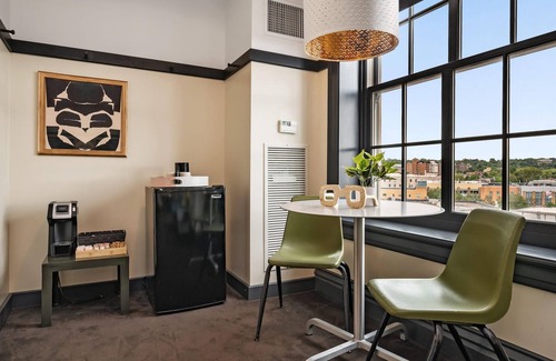East Liberty Appartement | Kasa Classic Studio - Comfortable and Convenient The Maverick