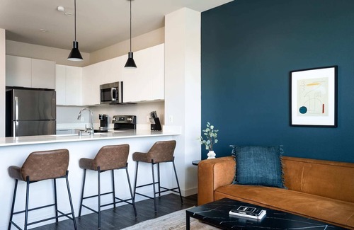 Reno/Tahoe Airport Appartement | Kasa | Fresh & Bright 1BD + Near Local Shops | Reno