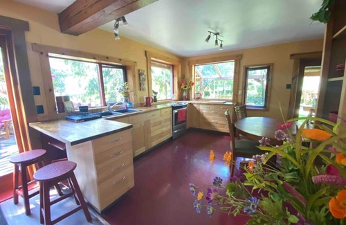 Kaslo Maison | Kaslo Getaway Location de vacances - une expérience confortable, Kaslo privé et naturel