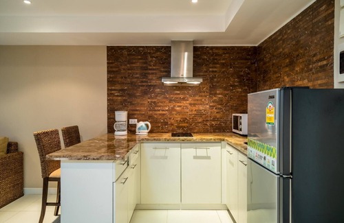 Kata Appartement | Kata Ocean View Condo- mountain view apartment