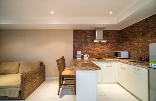 Kata Appartement | Kata Ocean View Condo- mountain view apartment