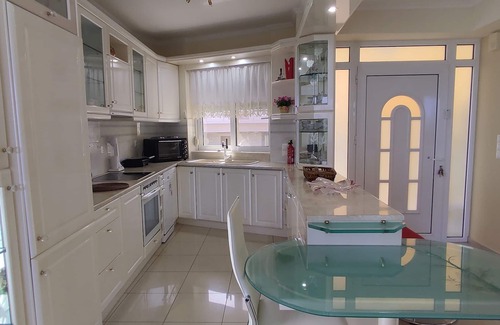 Perivolia Appartement | Katerina's Residence Chania with panoramic view.