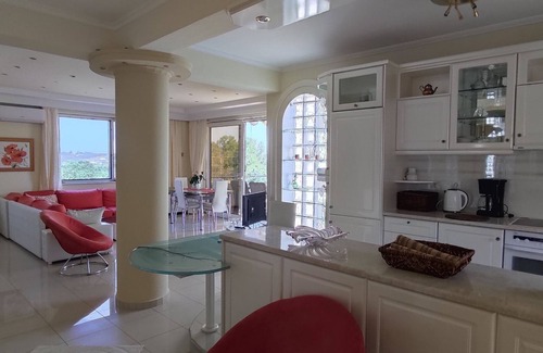 Perivolia Appartement | Katerina's Residence Chania with panoramic view.