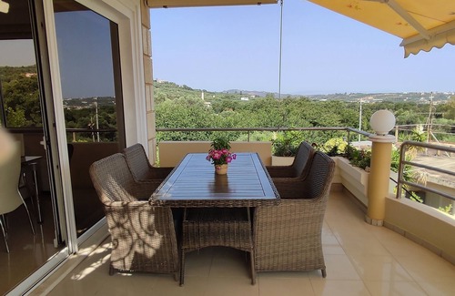 Perivolia Appartement | Katerina's Residence Chania with panoramic view.