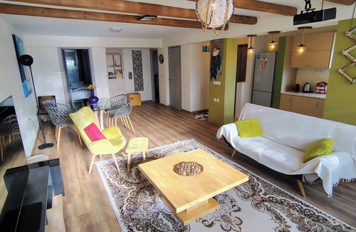 Velon Maison | Katia's Country House is located 3 km from Kiato beach.