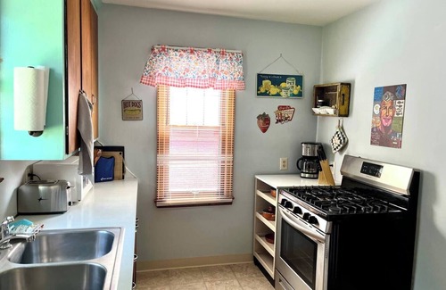 Clintonville Maison | Katie's House- A Columbus Clintonville VRBO House