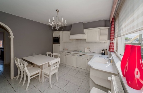 Municipality of Katwijk Maison | Katwijk aan Zee, Adrianastraat for 10 people!