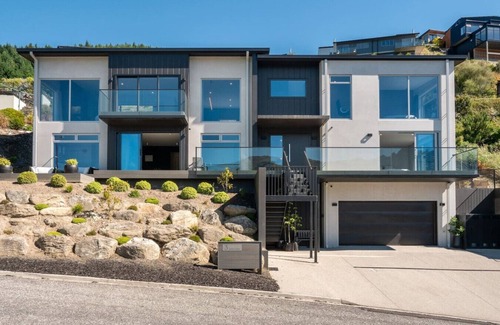 Frankton Maison | Kawarau Room With Lake Views