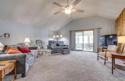 Bronson Maison | Kayaks, Rowboat and Game Room - Gilead Lake Getaway!