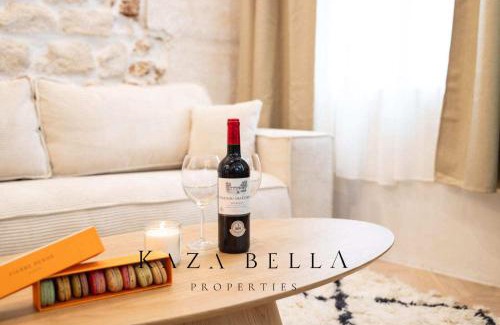Quartier Saint-Ambroise Appartement | KAZA BELLA - Haut Marais Modern flat with small pool