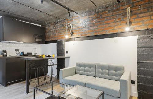 Maisons-Alfort Appartement | KAZA BELLA - Maisons Alfort 6 Luxurious little house with private garden and Jacuzzi