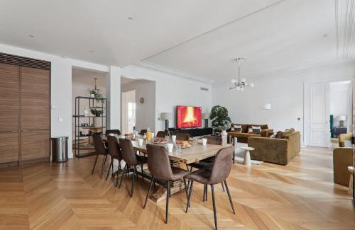 Madeleine Appartement | KAZA BELLA - Paris 8 Luxurious apartment close to Arc de Triomphe