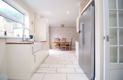 Newport Maison | Keats Retreat by Tŷ SA