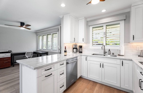 Keauhou Copropriété | Keauhou Palena#1403 Top floor, Exquisite Stunning Remodel on Golf Course!
