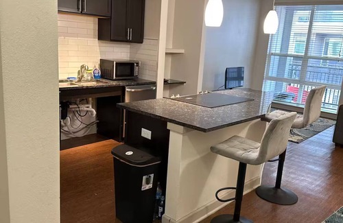 Baker Appartement | Keep it simple at this peaceful and centrally-located place with plenty of space