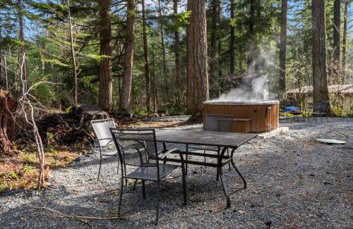 Paradise Estates Maison | Kelton's Cabin