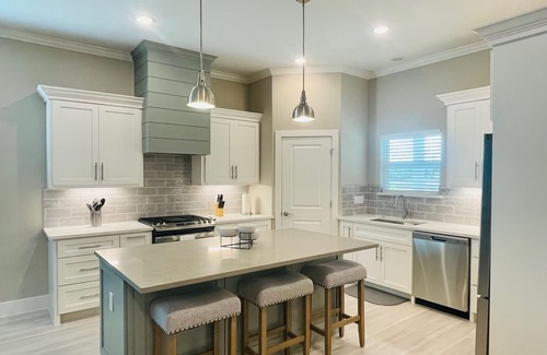 League City Maison | Kemah Delight!