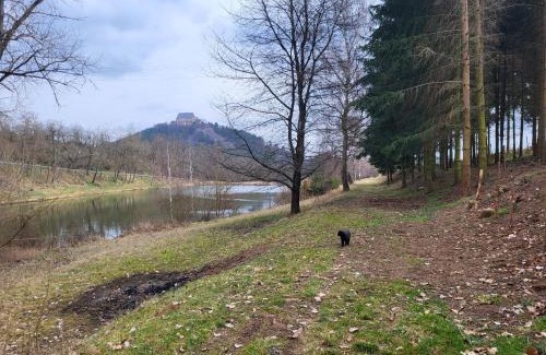 Tocnik Autre | Kempování s výhledem na hrady