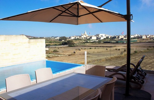 Santu Pietru Maison | Kenn Gozitan villa and pool, L-Gharb Gozo, Malta